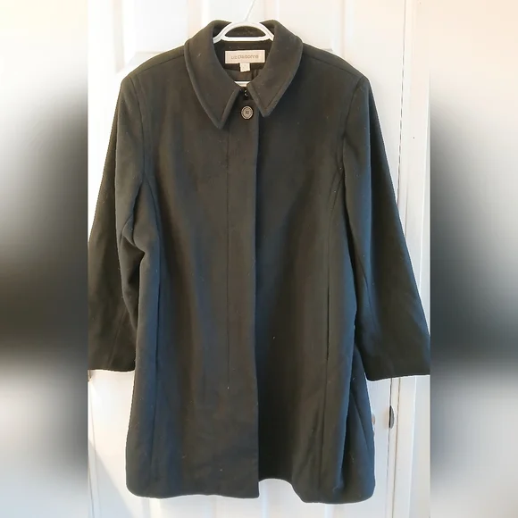 Liz Claiborne Black 100% Wool Coat – Size 18 – Classic Mid‑Length Hidden‑Placket