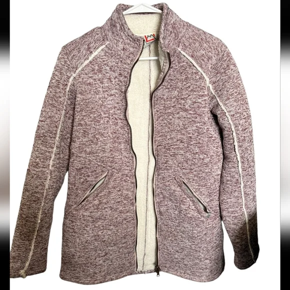 Avalanche‎ jacket size large
