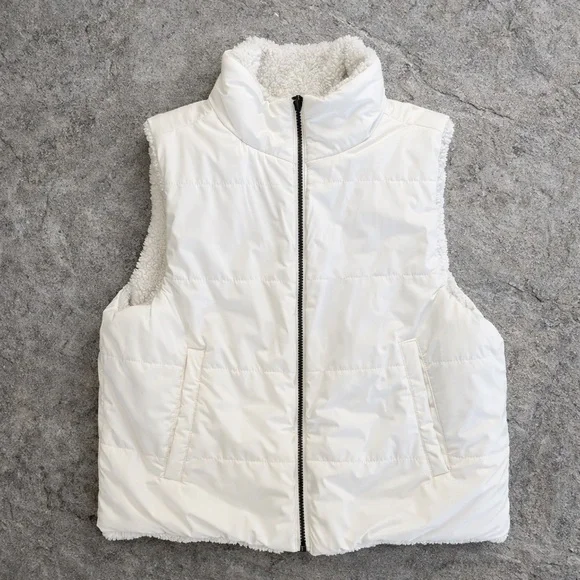 DKNY Reversible White Puffer and Fleece Vest