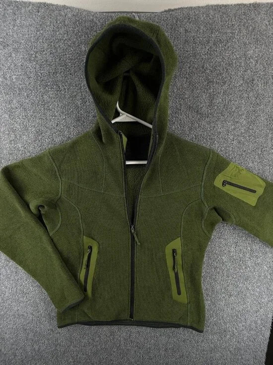 Arc'teryx Covert Fleece Green Jacket Logo Polyester Small Womens Hiking Solid