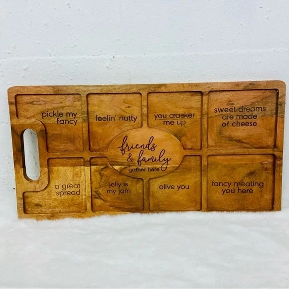 NWOT Friends & Family Wooden cheeky Charcuterie Serving Board - Honey Brown