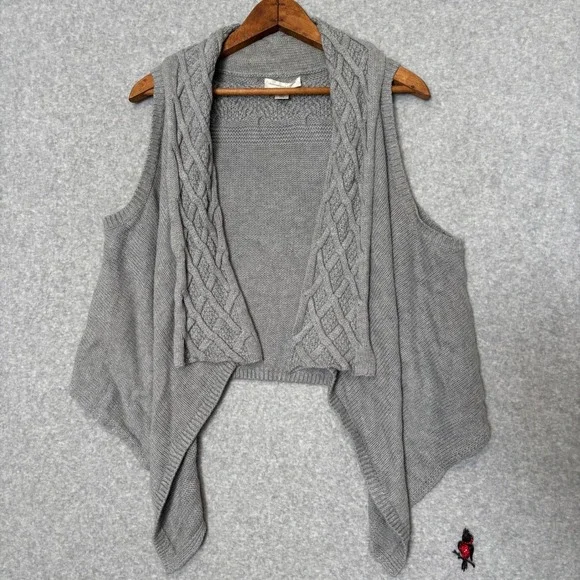 Christopher & Banks Women's Small Gray Cable Knit Open Front Cardigan Vest Comfy