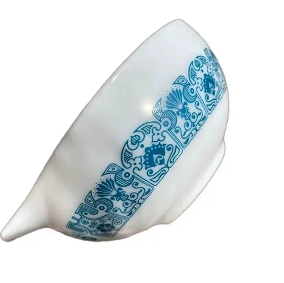 Pyrex Cinderella Bowl 2.5 QT Horizon Blue Vintage