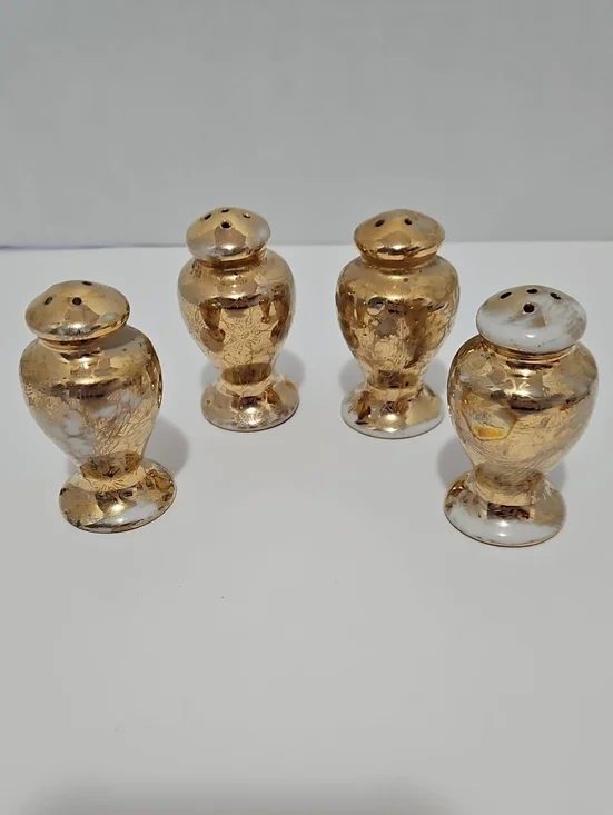Vintage Salt and Pepper Shakers 