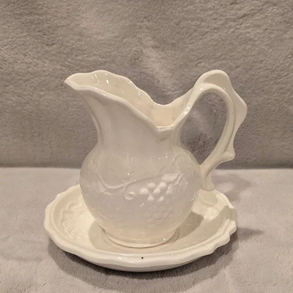 Vintage‎ Enesco White Ceramic Pitcher and Saucer Set Embossed Grapes Japan