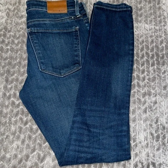 Lucky Brand Stella Skinny Jeans.  Size 2/26