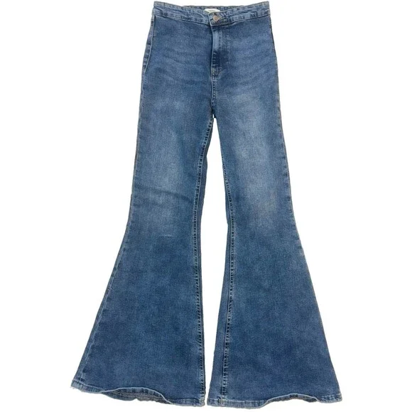 Forever 21 Super Bell Flare Jeans Size 27/4 High Rise Slim Fit Med Wash Boho