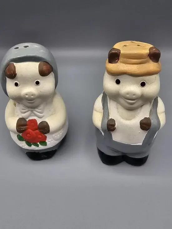Vintage Ceramic Salt and Pepper Shakers Pig Couple