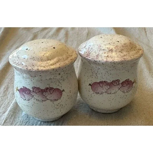 Ceramic Pink Piggy Salt and Pepper Shakers w/Stoppers - Pig Farmhouse Decor