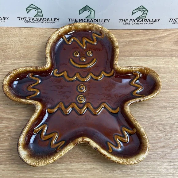 Vintage Hull Pottery Gingerbread Man Dish Brown Drip Glaze USA Ceramic Holiday