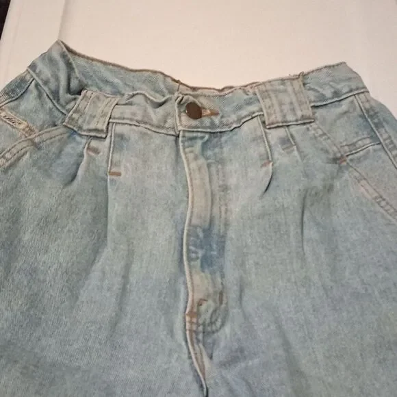 Chic women's jeans size 6