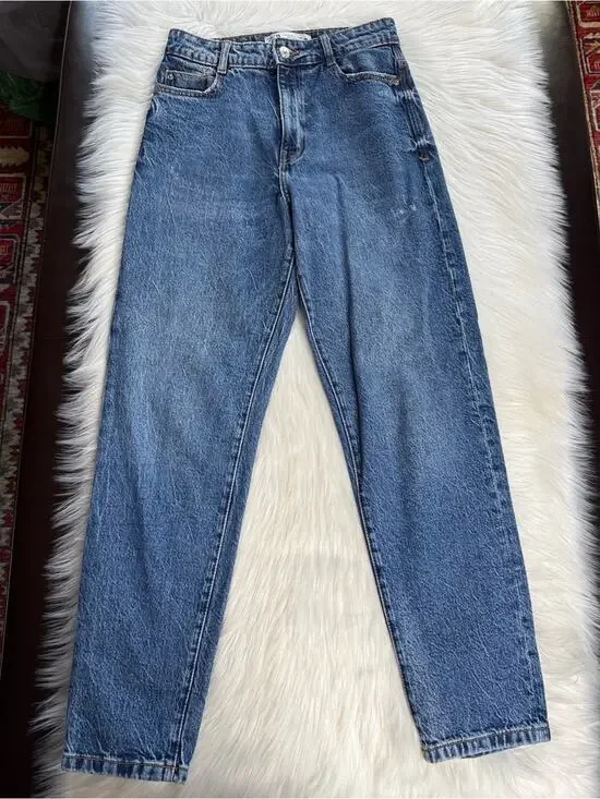 Zara Medium Wash High Waisted Mom Jeans