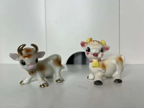 Vintage Anthropomorphic Cow Ceramic Salt and Pepper Shakers Made in Japan