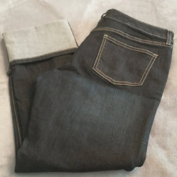 The Limited‎ jeans