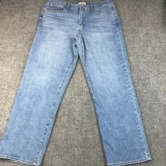 Edited by Remi Bader High Rise‎ Wide Leg Jeans Light Wash Size 16 VTG Y2K