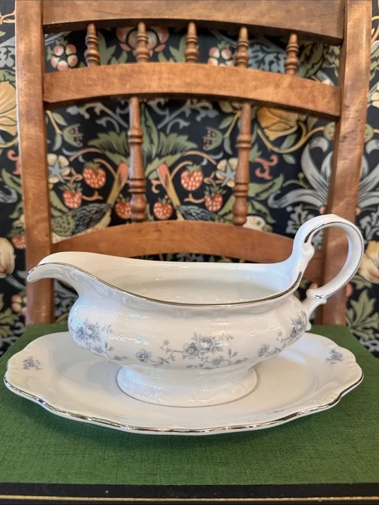 LARGE Johann Haviland Blue Garland Gravy Boat Platinum Trim Bavaria Germany