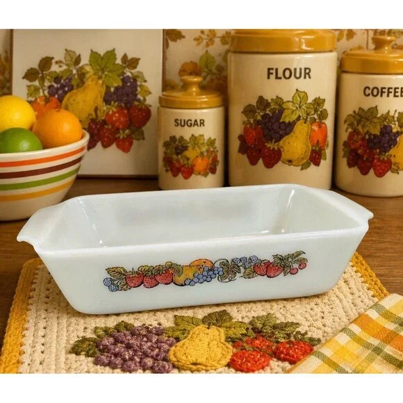 VTG Anchor Glass Fire King  Nature's Bounty  1 Qt Baking Casserole Dish Loaf Pan