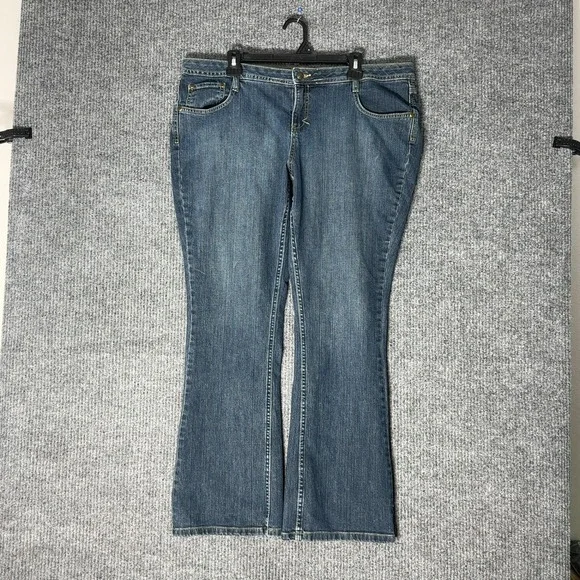 No Boundaries Jeans Juniors 19 Blue Dark Wash Flare Embroidered Heart‎ Y2K