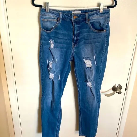 Black Label-distressed jeans medium blue wash-cropped ankle- stretchy- size 29