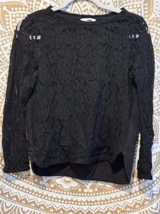 Black Lace Long Sleeve Top