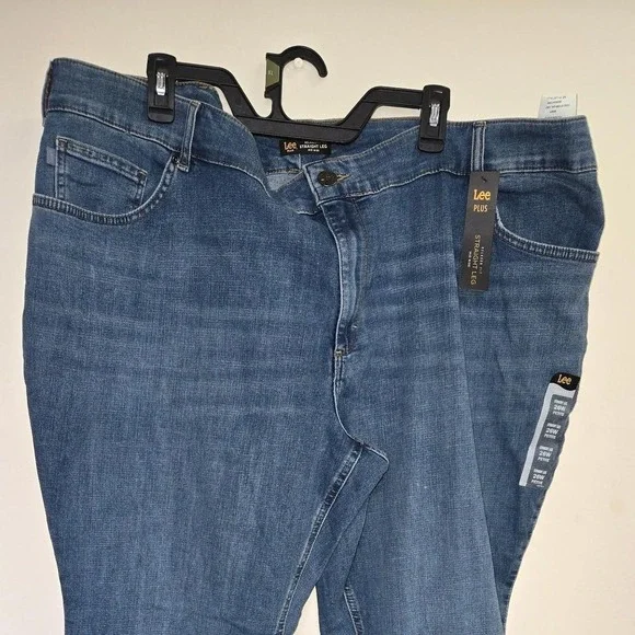 Plus size Lee blue straight leg jeans Size 26W pettite