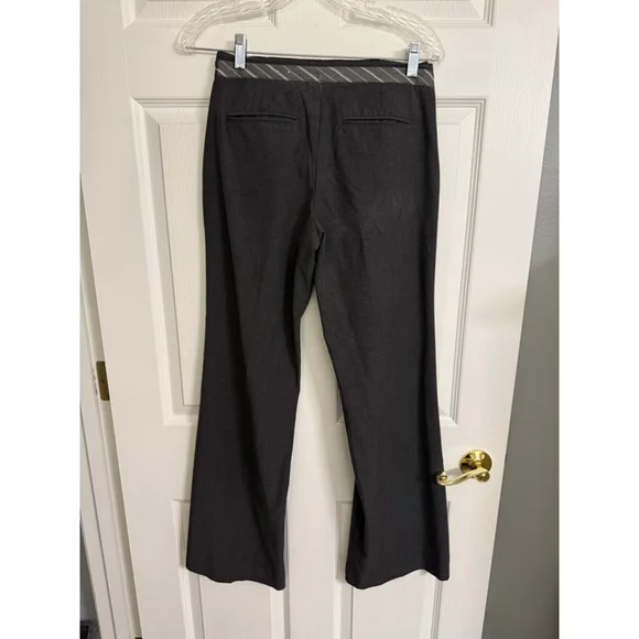 Flared Leg Dress Pants Old Navy Gray Size 4 w/Faux Belt Low waist Stretch