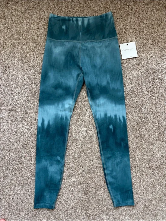 Beyond Yoga Lux High Waisted 7/8 Leggings - Sky Blossom - NWT SZ M