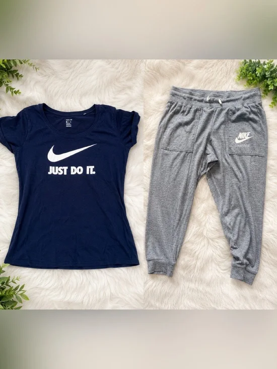Nike Navy Blue and Gray Women's Capri