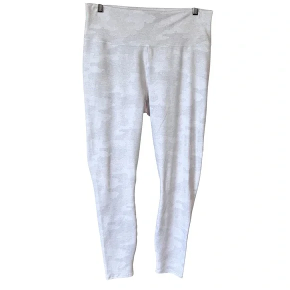NWT Fabletics High Waisted Powerhold Define Legging White Heather Camo XL