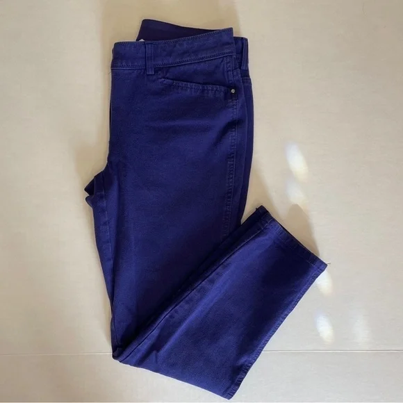 Chico’s Purple So Slimming Capris Size 00