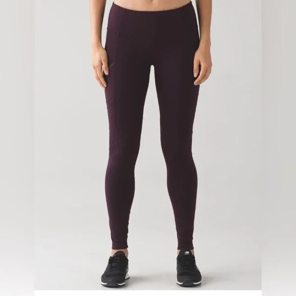 Lululemon | Fresh Tracks Tight Leggings Black Cherry Size 4 Yoga Running‎ Active