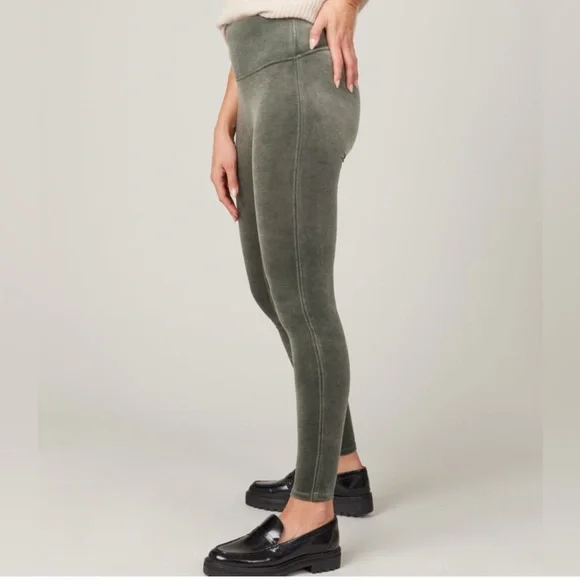 Spanx Ready-To-Wow!‎ Velvet Leggings in Dark Palm.