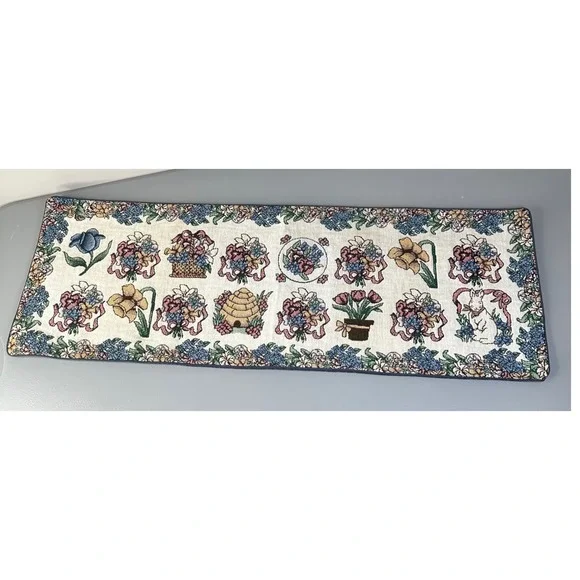 Spring Floral Table Runner‎ Woven Tapestry Bee Rabbit Daffodil Decor