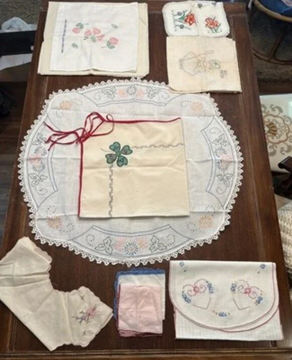 Lot Of 16 Vintage Linen Tablecloth Vanity Set Table Runners Etc.