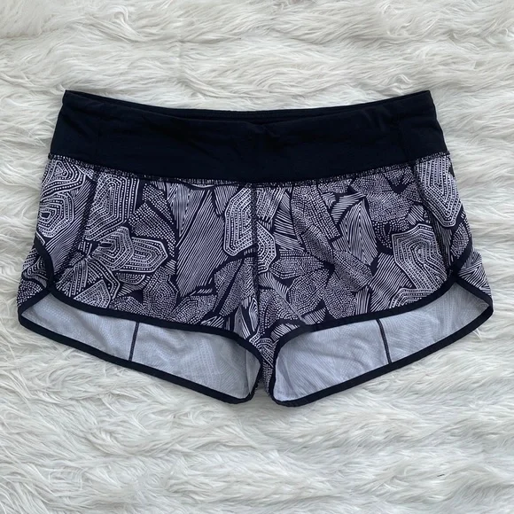 Lululemon | Speed Short Dottie Tribe