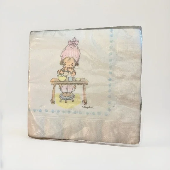 Vintage‎ Hallmark Betsey Clark Paper Luncheon Napkins, sealed pkg of 20 NOS
