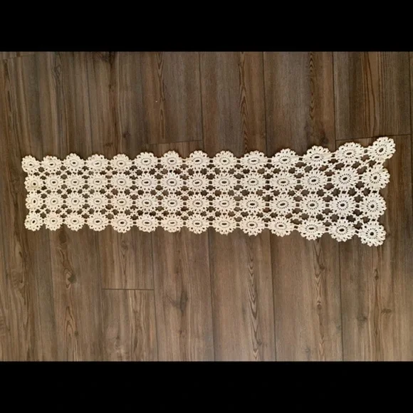 Table Runner