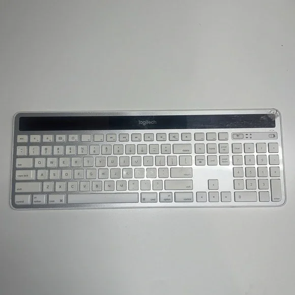 Logitech K750 2.4GHz Wireless Solar Powered Slim Keyboard White KEYBOARD ONLY‎