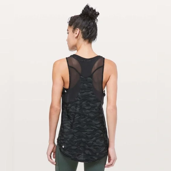 Lululemon Sculpt Tank II in Sequoia Camo Print Deep Coal Black Size 6