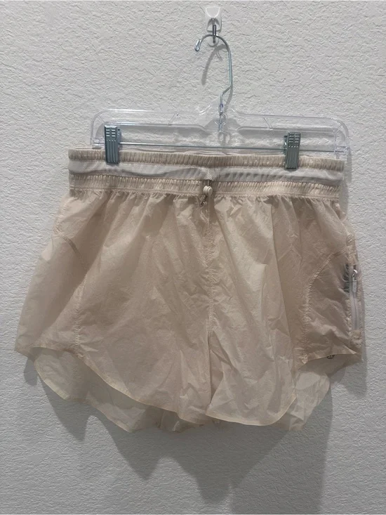 Lululemon Hotty Hot Running Shorts‎ Light Beige Cream Zip Pocket
