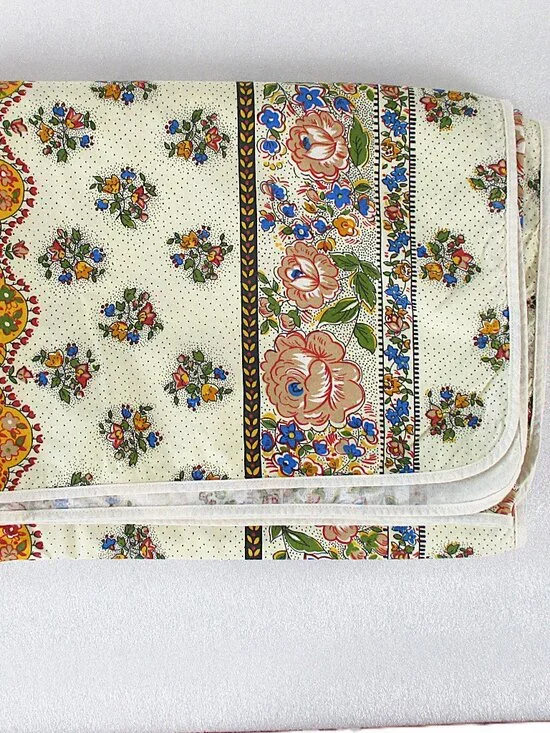 FLORAL BORDERED TABLECLOTH