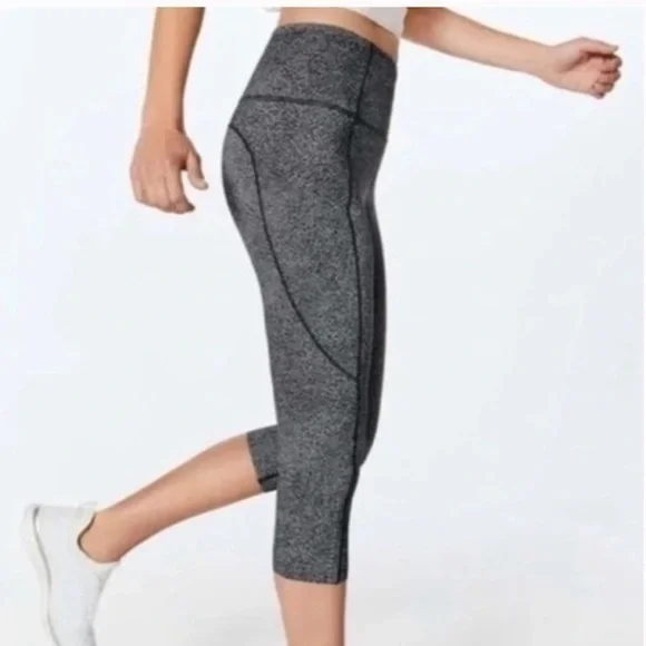 Lululemon Fast & Free Crop Leggings