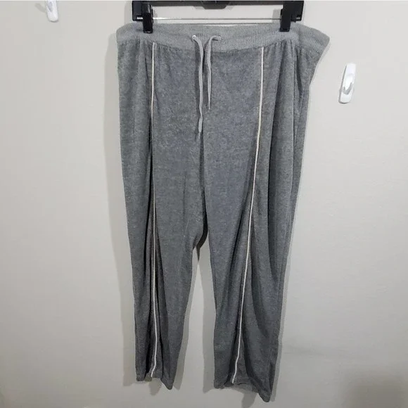 Oleg Cassini grey striped‎ sweatpants size large