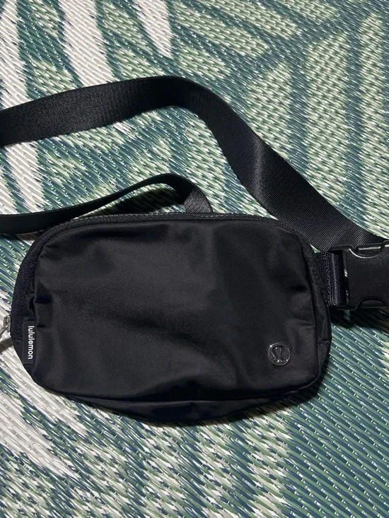 lululemon athletica Black Belt Bag - Compact Crossbody Pouch