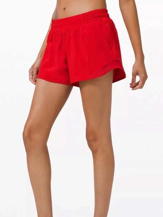 EUC! LULULEMON Hotty Hot low rise lined shorts. Size 10.