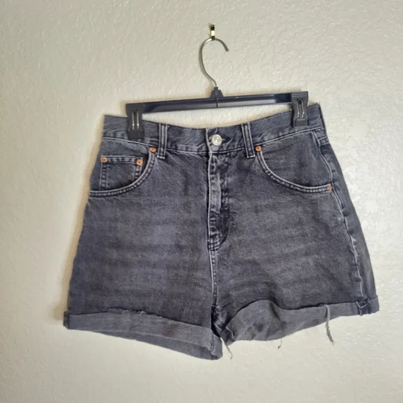 BDG High Rise Mom Black Denim Shorts Sz 26