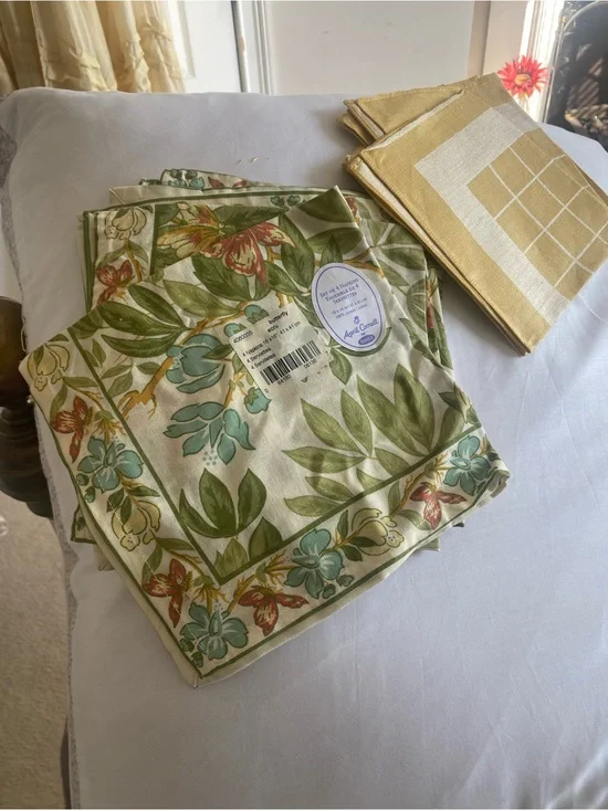April Cornell Floral Green and Teal Cotton Tablecloth