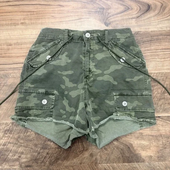 Vintage Y2K American Eagle Shorts Womens 0 Green Camo Cargo Raw Hem Utility