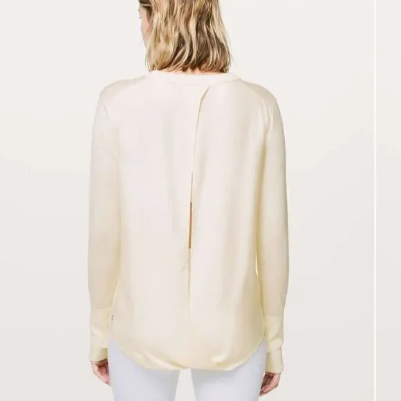 NWT New LULULEMON Still at Ease Pullover Sweater Split Open Back Angel Wing 8