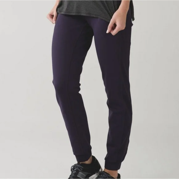NWOT Lululemon Base Runner Pants